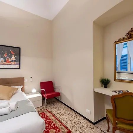 Lovely Flats In Historic Center - Happy Apartment Genoa