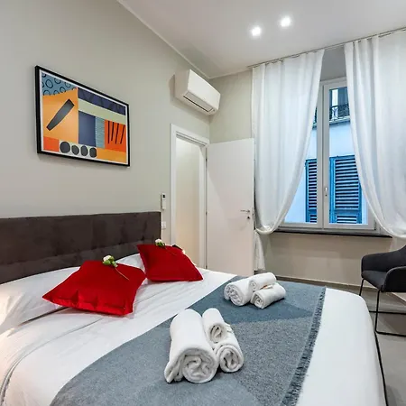 Lovely Flats In Historic Center דירה
