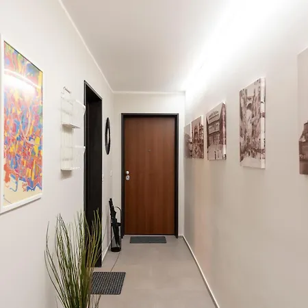 Lovely Flats In Historic Center - Happy