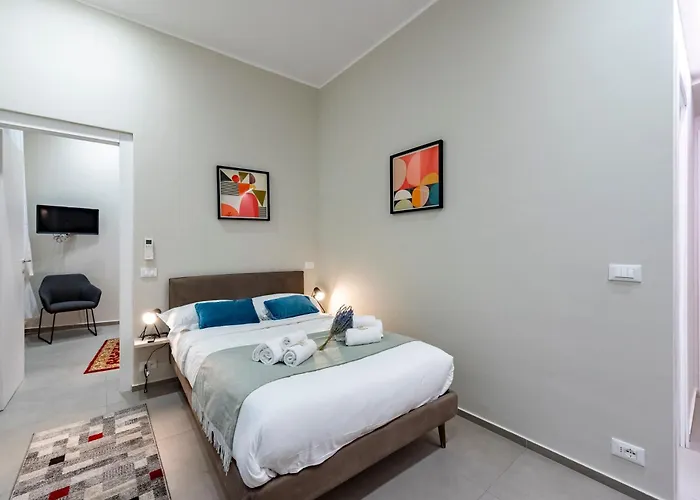 Lovely Flats In Historic Center Genova