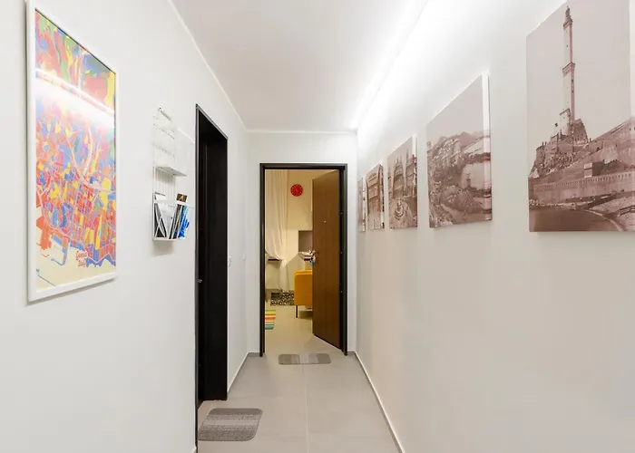 Lovely Flats In Historic Center Genova