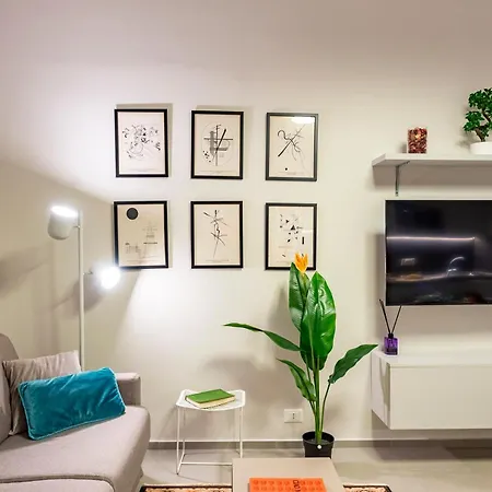 Apartment Lovely Flats In Historic Center Genoa
